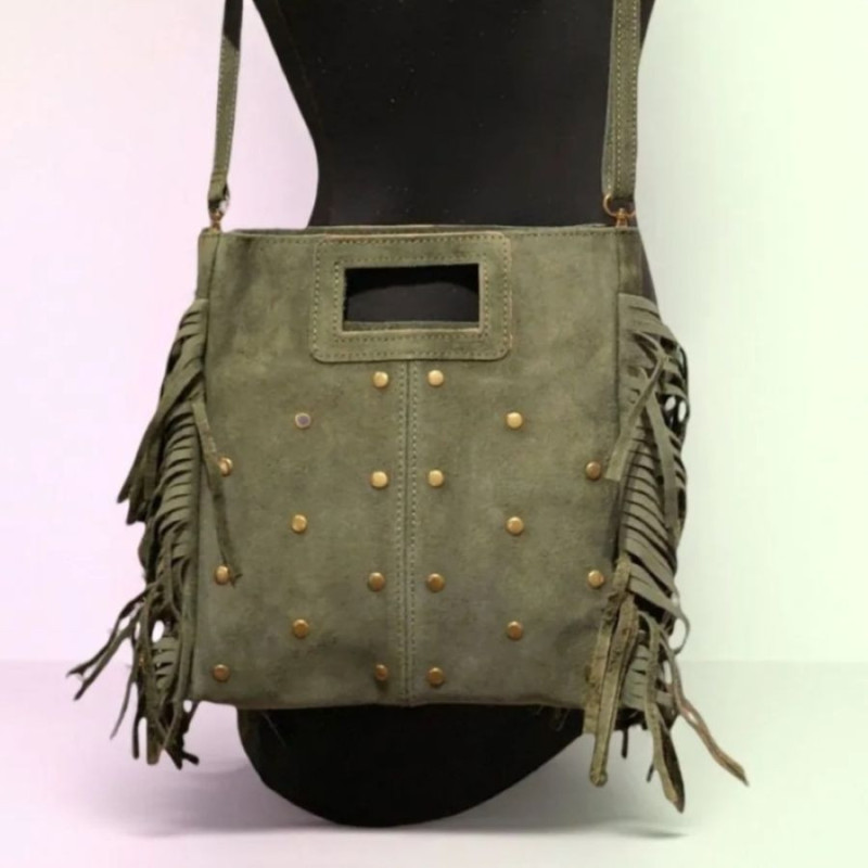 Sac porté main en daim "clouté"