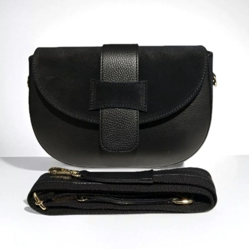 Sac Bandoulière en Cuir Avec Bandoulière Assortie et rabat en Daim