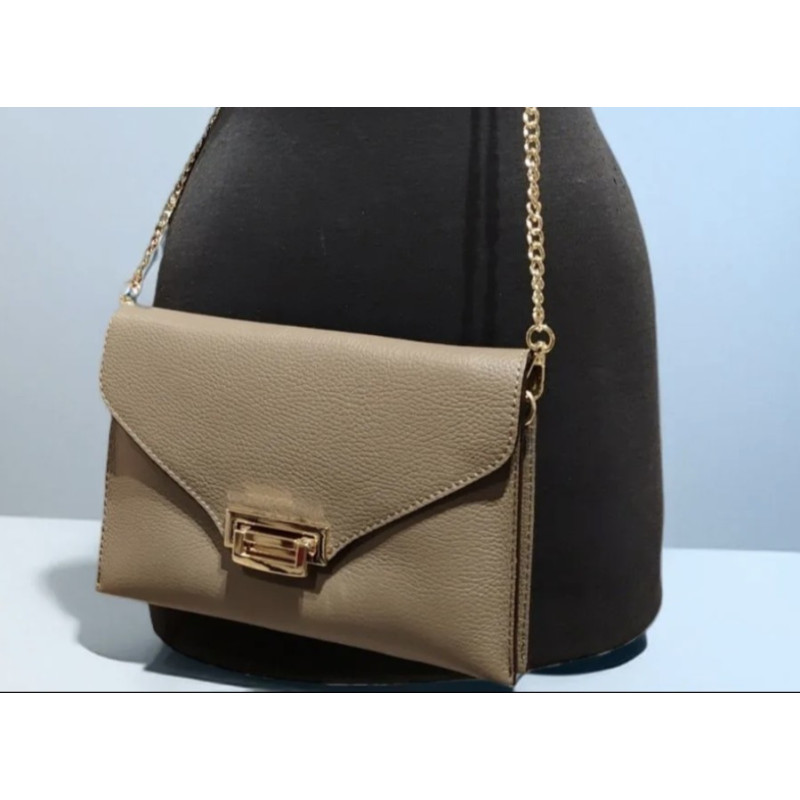 Sac à Main en cuir Grainé avec bandoulière chaînette