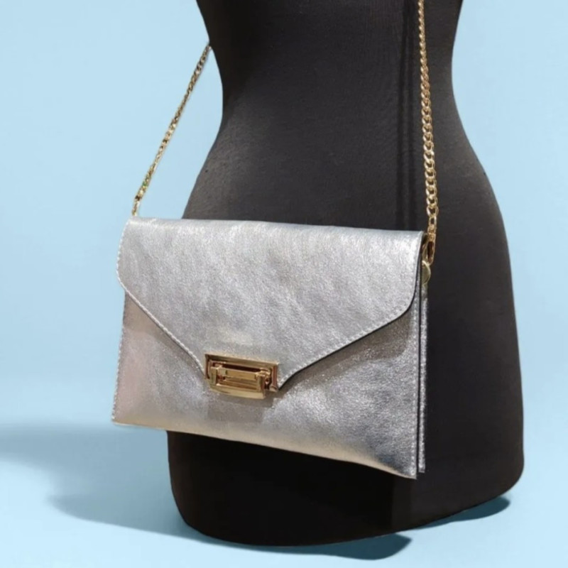 Sac à Main en cuir Grainé avec bandoulière chaînette