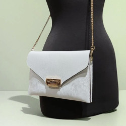 Sac à Main en cuir Grainé avec bandoulière chaînette