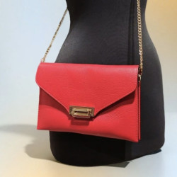 Sac à Main en cuir Grainé avec bandoulière chaînette