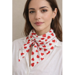 Foulard Carré de Luxe " motif coeur "
