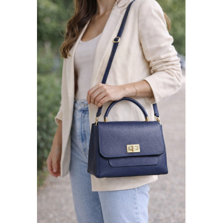 Sac bandoulière femme en cuir grainé avec anse en cuir – fermeture bouton