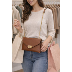 Sac bandoulière femme en cuir grainé avec chaîne dorée