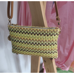 Pochette bandoulière femme en cuir et raphia multicolore