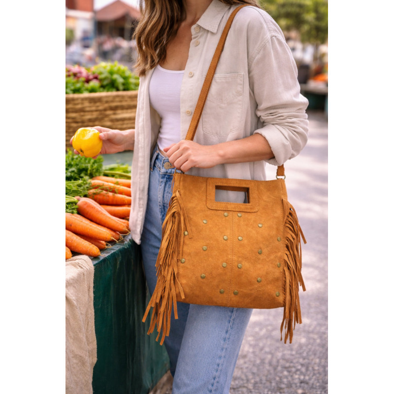 Sac bandoulière femme suédine à franges et clous – Sac bohème chic tendance