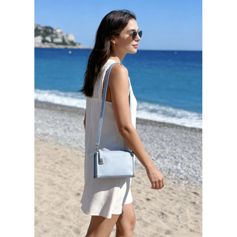 Sac bandoulière femme élégant – Petit sac structuré tendance avec détails métalliques – Format compact chic