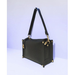 Sac bandoulière femme élégant – Petit sac structuré tendance avec détails métalliques – Format compact chic