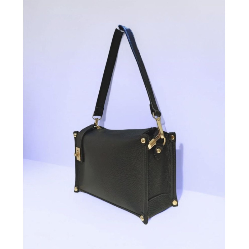 Sac bandoulière femme élégant – Petit sac structuré tendance avec détails métalliques – Format compact chic