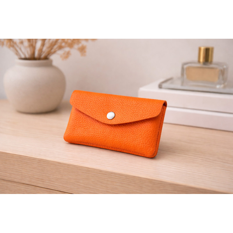 Porte-monnaie femme élégant noir en cuir – format compact chic avec bouton pression