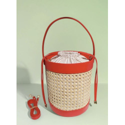 Sac seau femme en raphia tressé et cuir esprit bohème chic