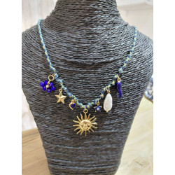 Collier breloques bohème bleu & doré – Soleil, perle et œil porte-bonheur