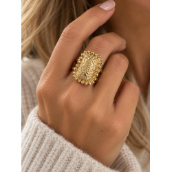 Bague dorée rectangulaire texturée avec bord perlé – Acier inoxydable