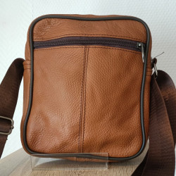 pochette compacte multi-poches pratique et élégante